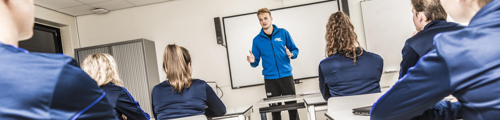 CIOS Zuidwest-Nederland - Procedures en Reglementen - studenten in klas